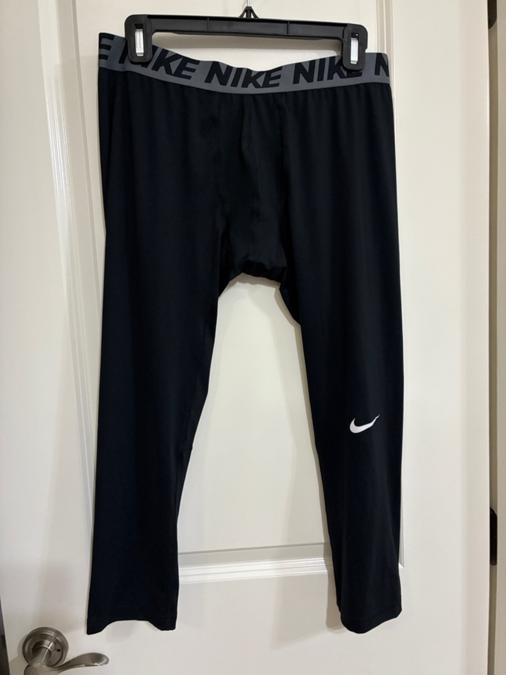 Nike Men’s Black Athletic Leggings with Gray Logo Waistband
